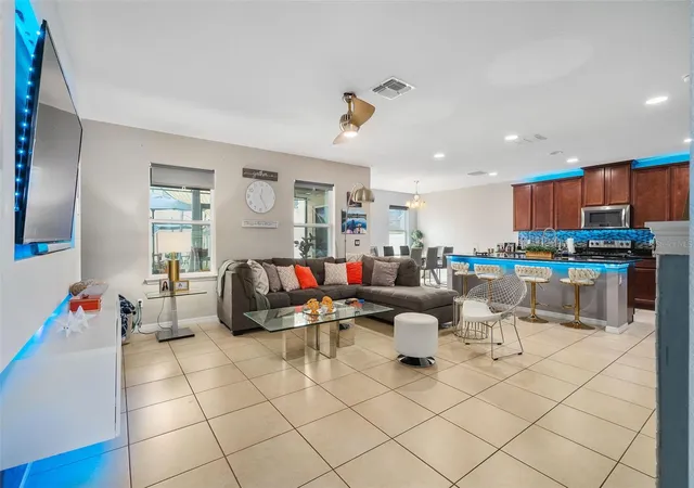 Photo 4 of Single family home for sale at 3209 Turret Dr, Kissimmee, FL 34743 | MLS# V4951682 | Listing updated on 2026-10-10