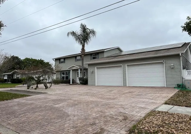Photo 1 of Single family home for sale at 6403 Evergreen Ave, Seminole, FL 33772 | MLS# TB8555560 | Listing updated on 2026-10-10