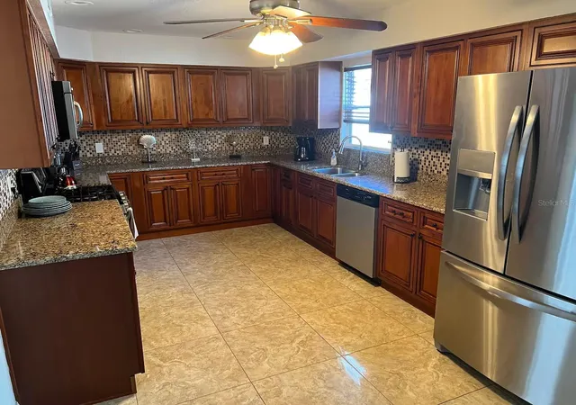 Photo 3 of Single family home for sale at 6403 Evergreen Ave, Seminole, FL 33772 | MLS# TB8555560 | Listing updated on 2026-10-10