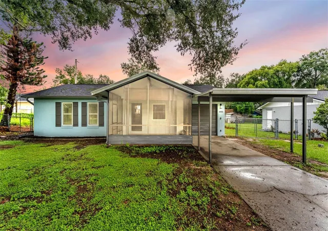 Photo 1 of Single family home for sale at 6000 Crews Lake Rd, Lakeland, FL 33812 | MLS# L4965598 | Listing updated on 2026-10-11