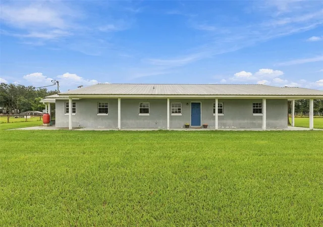 Photo 1 of Single family home for sale at 9124 Carey Rd, Lithia, FL 33547 | MLS# TB8555568 | Listing updated on 2026-10-09