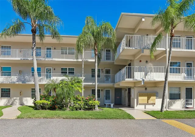 Photo 1 of Condo for sale at 938 Virginia St #204, Dunedin, FL 34698 | MLS# TB8555569 | Listing updated on 2026-10-13