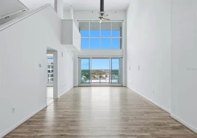Photo 2 of Condo for sale at 1990 Main St #3, Sarasota, FL 34236 | MLS# A4708729 | Listing updated on 2026-10-08