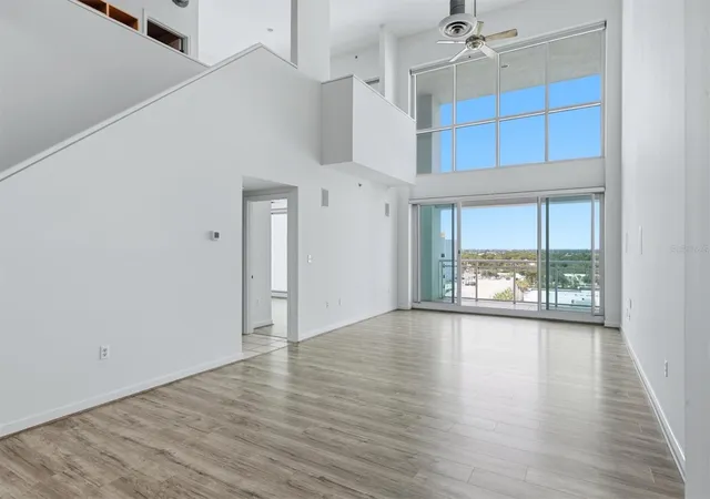 Photo 4 of Condo for sale at 1990 Main St #3, Sarasota, FL 34236 | MLS# A4708729 | Listing updated on 2026-10-08