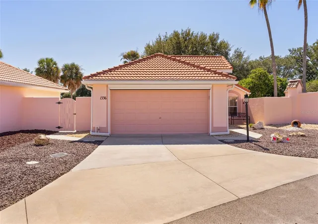 Photo 1 of House for sale at 1336 Santa Maria Ave, Lady Lake, FL 32159 | MLS# G5118730 | Listing updated on 2026-10-23