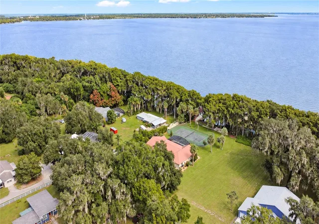 Photo 2 of Single family home for sale at 4345 Corley Is Rd, Leesburg, FL 34748 | MLS# O6447799 | Listing updated on 2026-10-22
