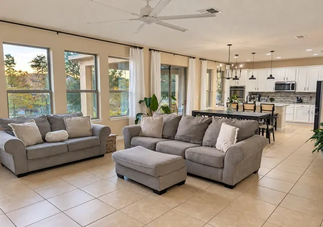 Photo 3 of Single family home for sale at 1119 Fountain Coin Loop, Orlando, FL 32828 | MLS# S5158993 | Listing updated on 2026-10-10