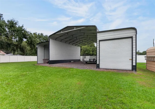 Photo 3 of Manufactured home for sale at 3902 Topreca Dr, Plant City, FL 33565 | MLS# TB8555576 | Listing updated on 2026-10-09