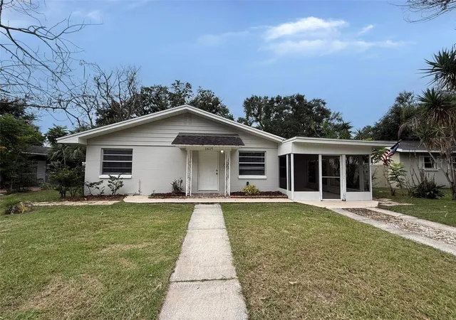 Photo 1 of Single family home for sale at 1617 Mockingbird Ln, Lakeland, FL 33801 | MLS# L4965600 | Listing updated on 2026-10-27