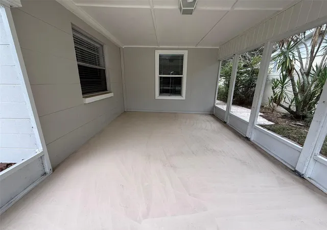 Photo 1 of Single family home for sale at 1617 Mockingbird Ln, Lakeland, FL 33801 | MLS# L4965600 | Listing updated on 2026-10-27