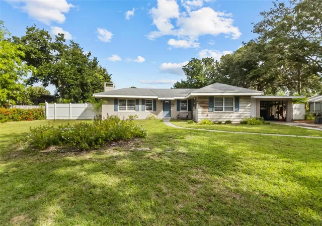 Photo 1 of Single family home for sale at 508 Valencia Rd, Venice, FL 34285 | MLS# A4708737 | Listing updated on 2026-10-22