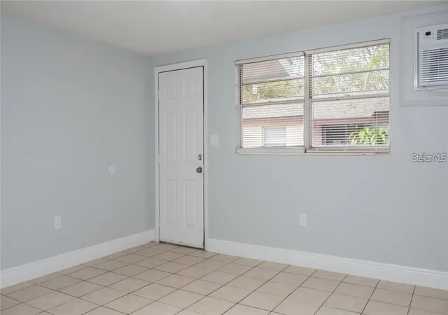 Photo 3 of Multi family home for sale at 9416 Greystone Rd, Thonotosassa, FL 33592 | MLS# S5158996 | Listing updated on 2026-10-07