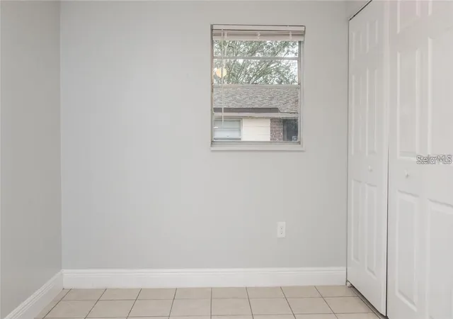 Photo 3 of House for sale at 9416 Greystone Rd, Thonotosassa, FL 33592 | MLS# S5158996 | Listing updated on 2026-10-07