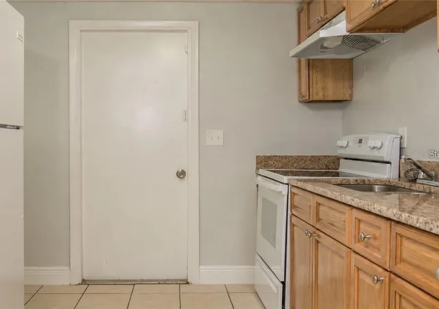 Photo 2 of Multi family home for sale at 9416 Greystone Rd, Thonotosassa, FL 33592 | MLS# S5158996 | Listing updated on 2026-10-11