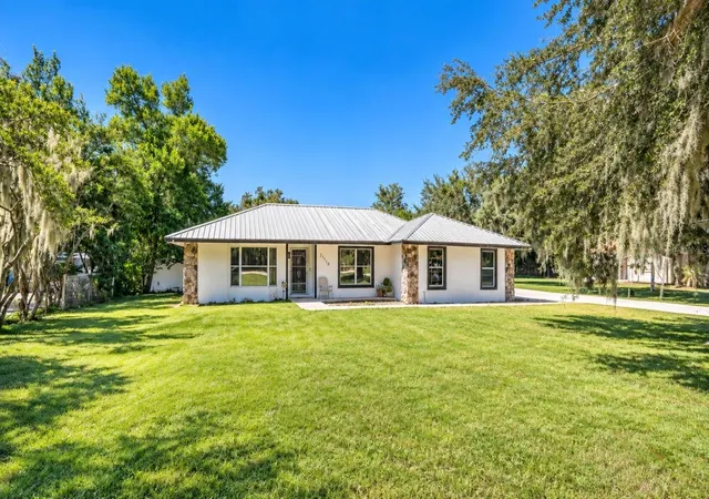 Photo 1 of Single family home for sale at 2710 Willow Oak Rd, Mulberry, FL 33860 | MLS# TB8555599 | Listing updated on 2026-10-07