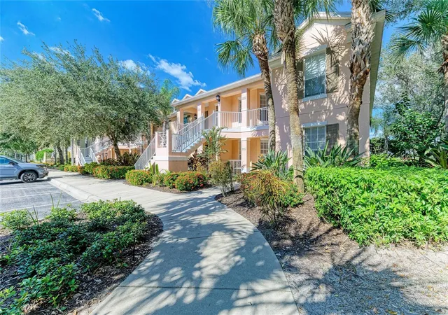 Photo 3 of Condo for sale at 5645 Key Largo Ct #5645, Bradenton, FL 34203 | MLS# A4708740 | Listing updated on 2026-10-08