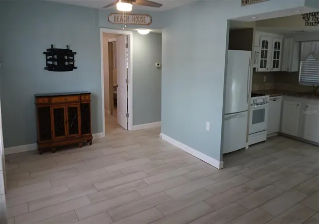 Photo 4 of House for sale at 7800 38th Terrace N, Saint Petersburg, FL 33709 | MLS# TB8555609 | Listing updated on 2026-10-22