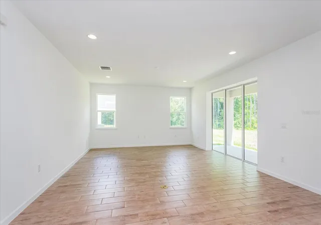 Photo 3 of Single family home for sale at 17332 Wild Daisy Dr, Winter Garden, FL 34787 | MLS# G5118738 | Listing updated on 2026-10-07