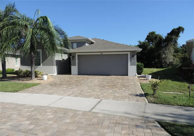 Photo 1 of Single family home for sale at 5070 Layton Dr, Venice, FL 34293 | MLS# A4708747 | Listing updated on 2026-10-20