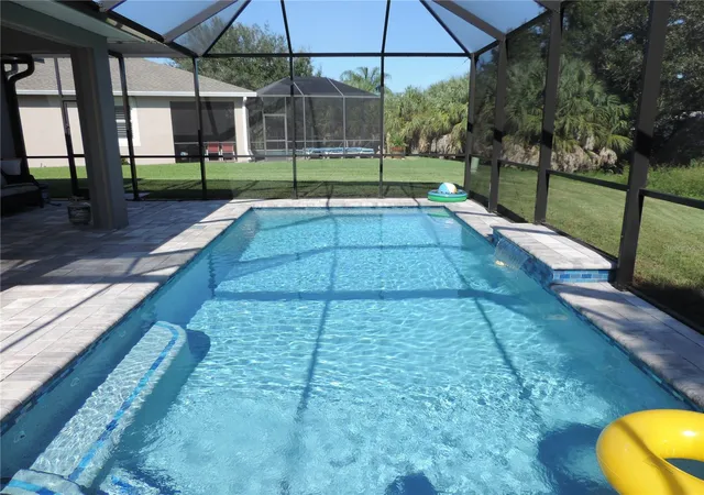 Photo 2 of Single family home for sale at 5070 Layton Dr, Venice, FL 34293 | MLS# A4708747 | Listing updated on 2026-10-20