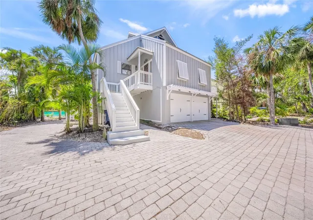 Photo 2 of Single family home for sale at 1256 Riegels Landing Dr, Sarasota, FL 34242 | MLS# A4708748 | Listing updated on 2026-10-15