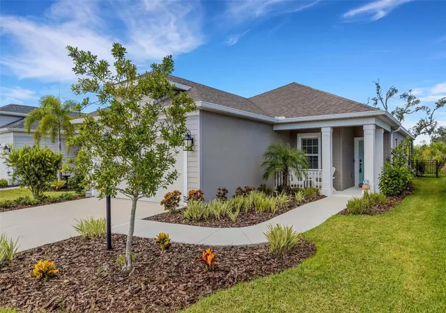 Photo 3 of Single family home for sale at 10426 Crooked Crk Ct, Parrish, FL 34219 | MLS# A4708749 | Listing updated on 2026-10-16