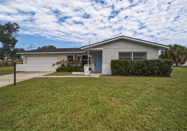 Single family home for sale at 5915 35th Avenue N, Saint Petersburg, FL 33710 | MLS# TB8555621