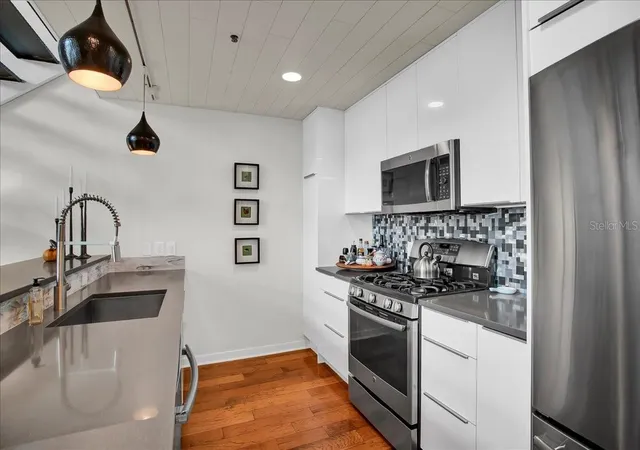 Photo 4 of Condo for sale at 101 S 12th Street #405, Tampa, FL 33602 | MLS# TB8555622 | Listing updated on 2026-10-08