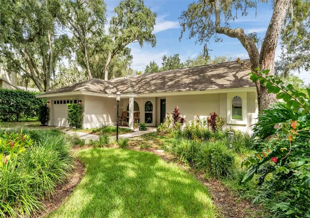 Photo 1 of Single family home for sale at 2712 Laurel Oak Dr, Plant City, FL 33566 | MLS# L4965604 | Listing updated on 2026-10-07