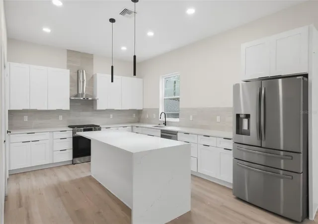 Photo 3 of Single family home for sale at 2144 5th Avenue N, Saint Petersburg, FL 33713 | MLS# TB8555626 | Listing updated on 2026-10-22