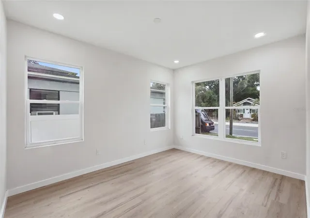 Photo 4 of Single family home for sale at 2144 5th Avenue N, Saint Petersburg, FL 33713 | MLS# TB8555626 | Listing updated on 2026-10-22