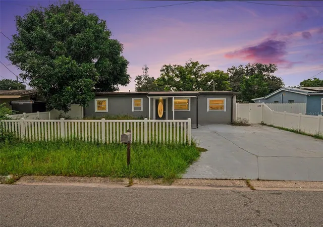 Single family home for sale at 10925 N Florence Ave, TAMPA, FL 33612 | MLS# TB8555627