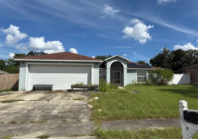 Single family home for sale at 871 Lake Jackson Cir, APOPKA, FL 32703 | MLS# O6447841