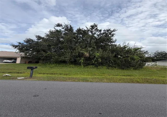 Photo 2 of Land for sale at 0 Heraldo Ct, Kissimmee, FL 34758 | MLS# O6447842 | Listing updated on 2026-10-23