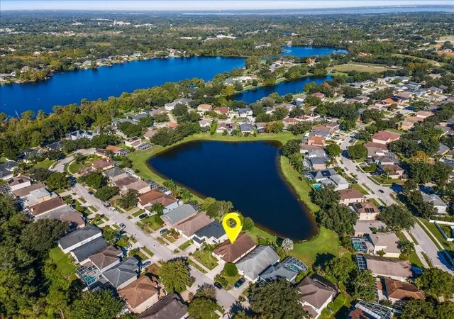 Photo 4 of Sale Pending at 477 Lakepark Trl, Oviedo, FL 32765 | MLS# O6447843 | Listing updated on 2026-10-29