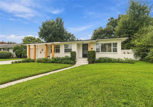 Photo 1 of Single family home for sale at 7040 Lake Dr, Orlando, FL 32809 | MLS# O6447849 | Listing updated on 2026-10-10