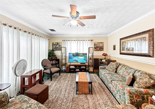 Photo 3 of Single family home for sale at 2501 32nd Avenue W, Bradenton, FL 34205 | MLS# A4708754 | Listing updated on 2026-10-10