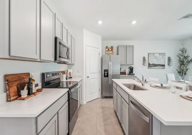 Photo 3 of Single family home for sale at 7650 Wheat Stone Dr, Zephyrhills, FL 33540 | MLS# TB8555642 | Listing updated on 2026-10-07