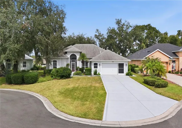Photo 1 of Single family home for sale at 5127 Aurora Dr, Leesburg, FL 34748 | MLS# G5118740 | Listing updated on 2026-10-07
