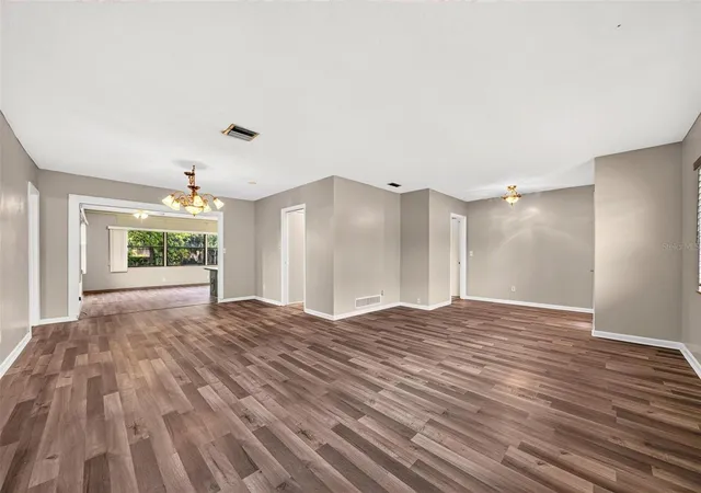 Photo 3 of Single family home for sale at 2504 Lauderdale Ct, Orlando, FL 32805 | MLS# O6447863 | Listing updated on 2026-10-08