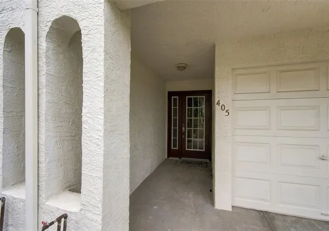 Photo 1 of Townhouse for sale at 405 Madeira Cir, Saint Petersburg, FL 33715 | MLS# TB8555652 | Listing updated on 2026-10-08