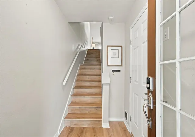 Photo 3 of Townhouse for sale at 405 Madeira Cir, Saint Petersburg, FL 33715 | MLS# TB8555652 | Listing updated on 2026-10-08