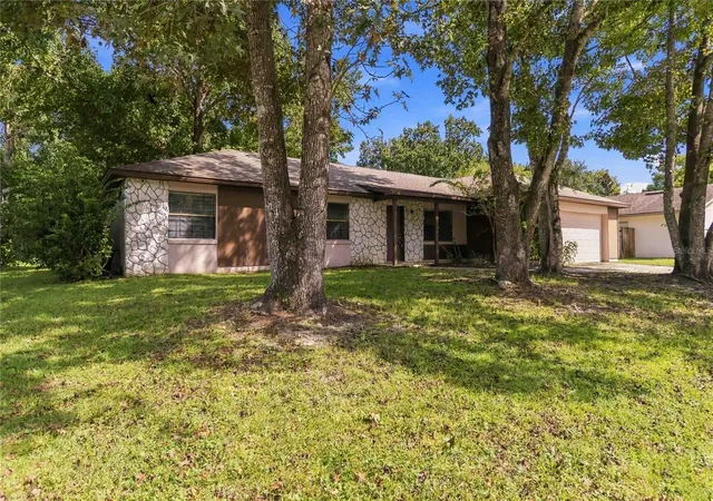 Photo 3 of Single family home for sale at 113 Lido Rd, Winter Springs, FL 32708 | MLS# O6447866 | Listing updated on 2026-10-09