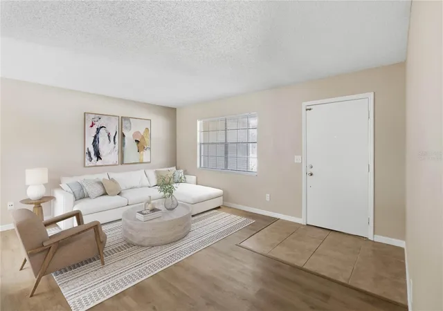 Photo 3 of Single family home for sale at 113 Lido Rd, Winter Springs, FL 32708 | MLS# O6447866 | Listing updated on 2026-10-09