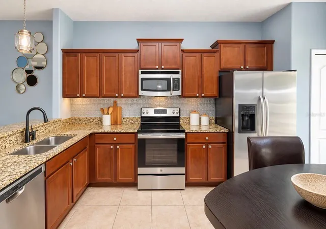 Photo 4 of Townhouse for sale at 2709 Lantern Hl Ave, Brandon, FL 33511 | MLS# TB8555657 | Listing updated on 2026-10-09