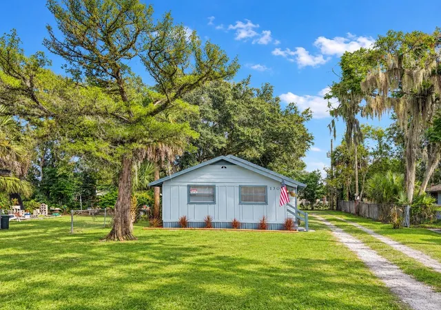 Multi family home for sale at 1305 S Elliott St, SANFORD, FL 32771 | MLS# O6447874