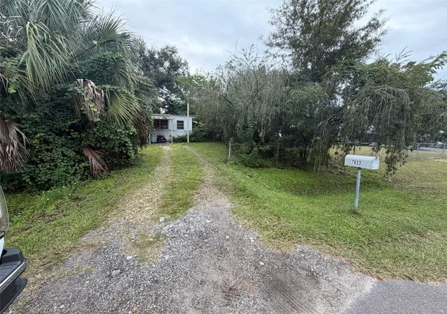 Photo 3 of Manufactured home for sale at 7023 50th, Tampa, FL 33619 | MLS# O6447880 | Listing updated on 2026-10-07