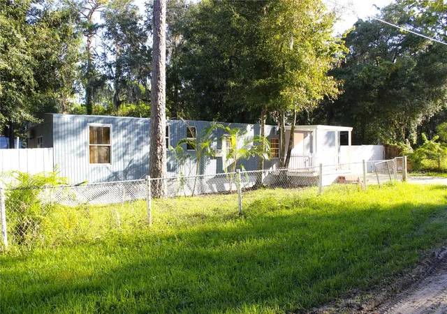 Photo 3 of Manufactured home for sale at 6905 Azlee Ave, New Port Richey, FL 34655 | MLS# W7890155 | Listing updated on 2026-10-17