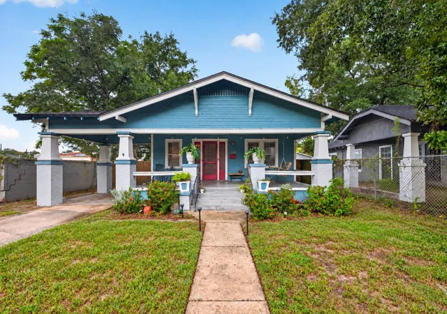 Single family home for sale at 4110 N 9th Street, TAMPA, FL 33603 | MLS# TB8555671