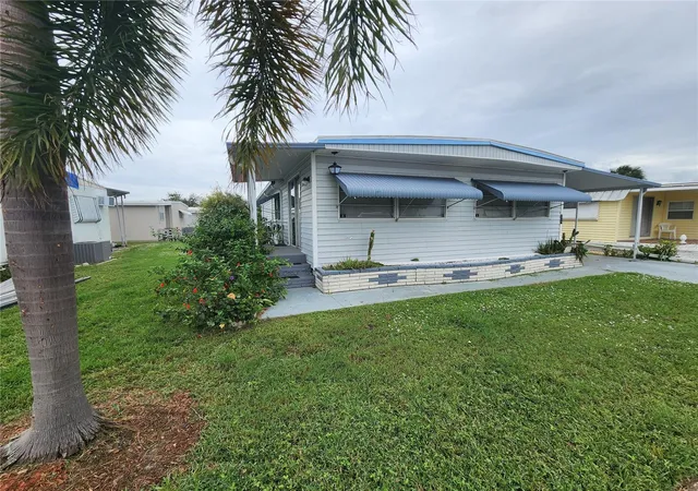 Photo 1 of Manufactured home for sale at 5317 Chateau Ln, Bradenton, FL 34207 | MLS# A4708768 | Listing updated on 2026-10-09